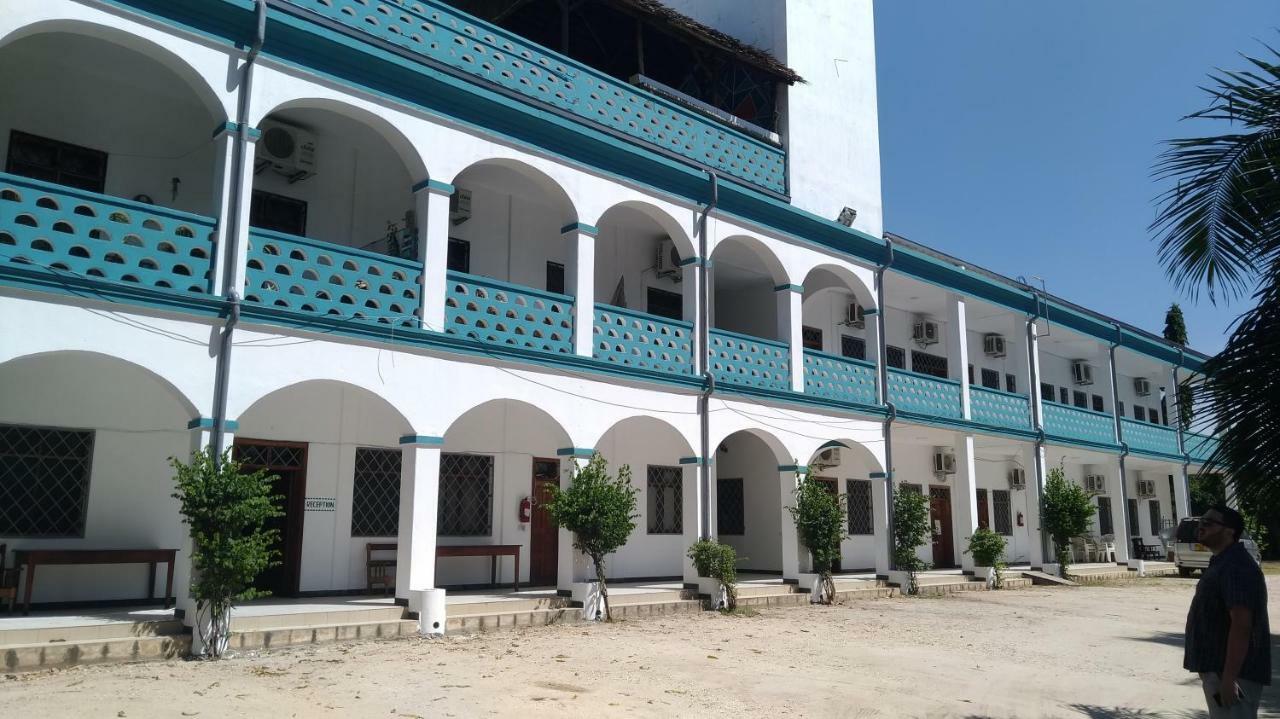 Cefa Hostel Dar es Salaam Bagian luar foto