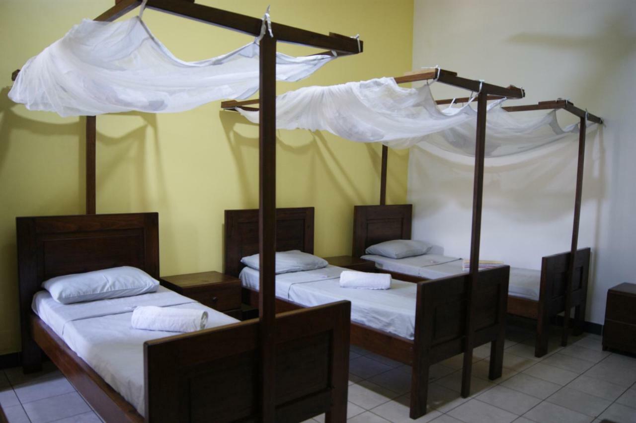 Cefa Hostel Dar es Salaam Bagian luar foto